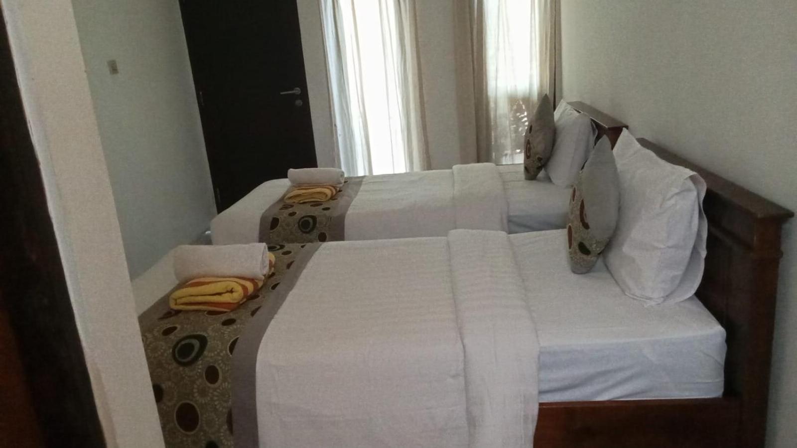 Reynold Artha Guest House นูซาเลมโบงัน ภายนอก รูปภาพ