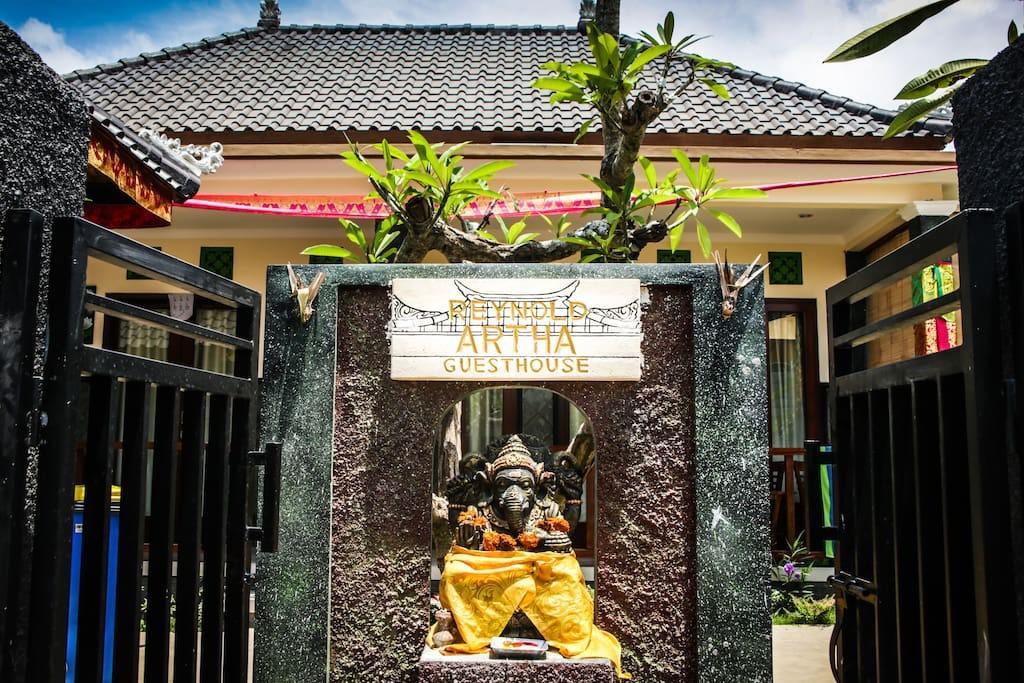 Reynold Artha Guest House นูซาเลมโบงัน ภายนอก รูปภาพ