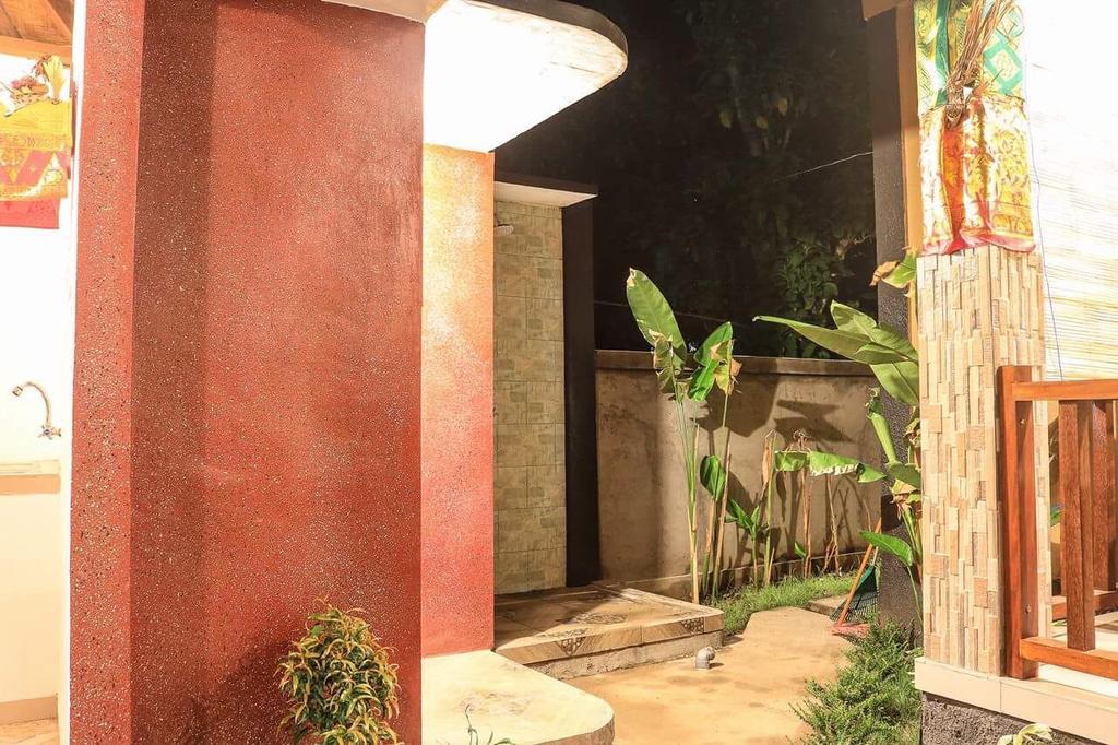 Reynold Artha Guest House นูซาเลมโบงัน ภายนอก รูปภาพ