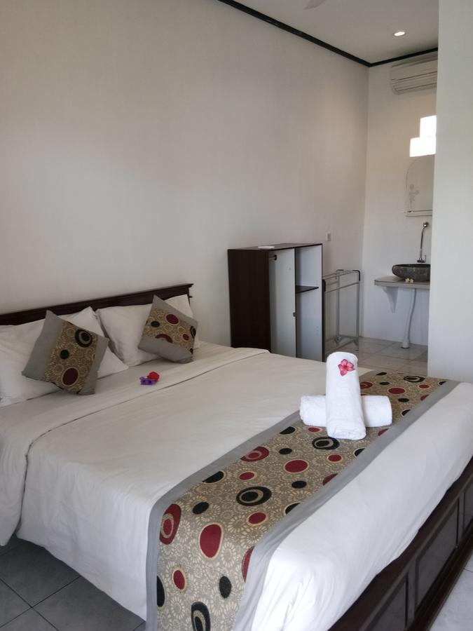 Reynold Artha Guest House นูซาเลมโบงัน ภายนอก รูปภาพ